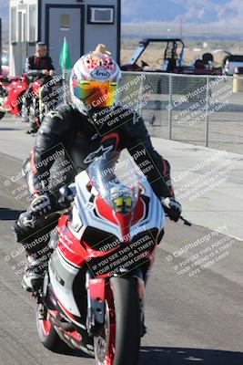 media/Dec-01-2025-Moto Forza (Mon) [[2daa91e15f]]/4-Around the Pits/